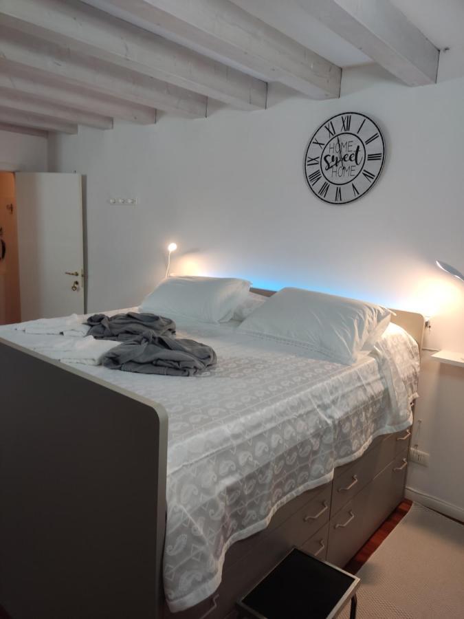 Jennifer House. Тренто Екстериор снимка